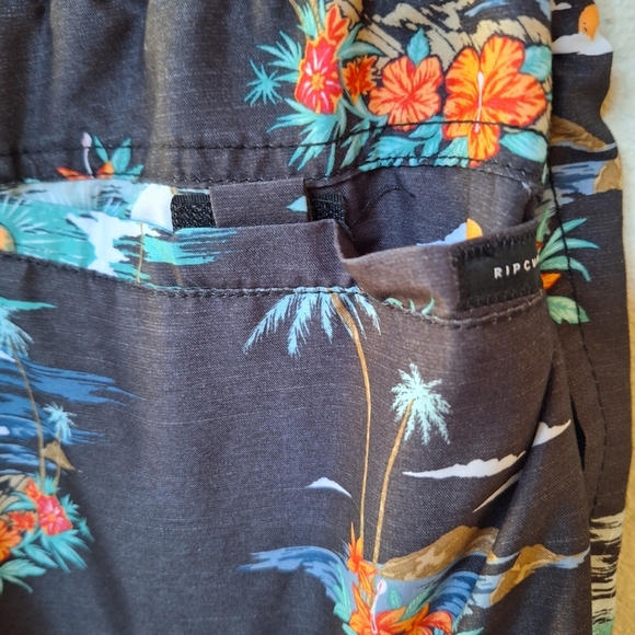 Rip Curl Mens Dreamer Volley Boardshorts. Size XL - Picture 6 of 7